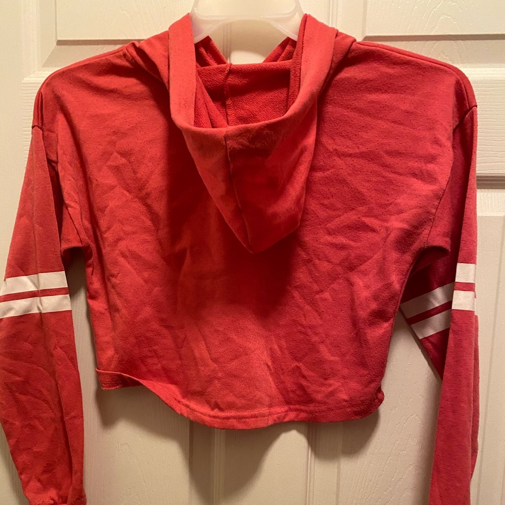 Crop top - Picture 2 of 3